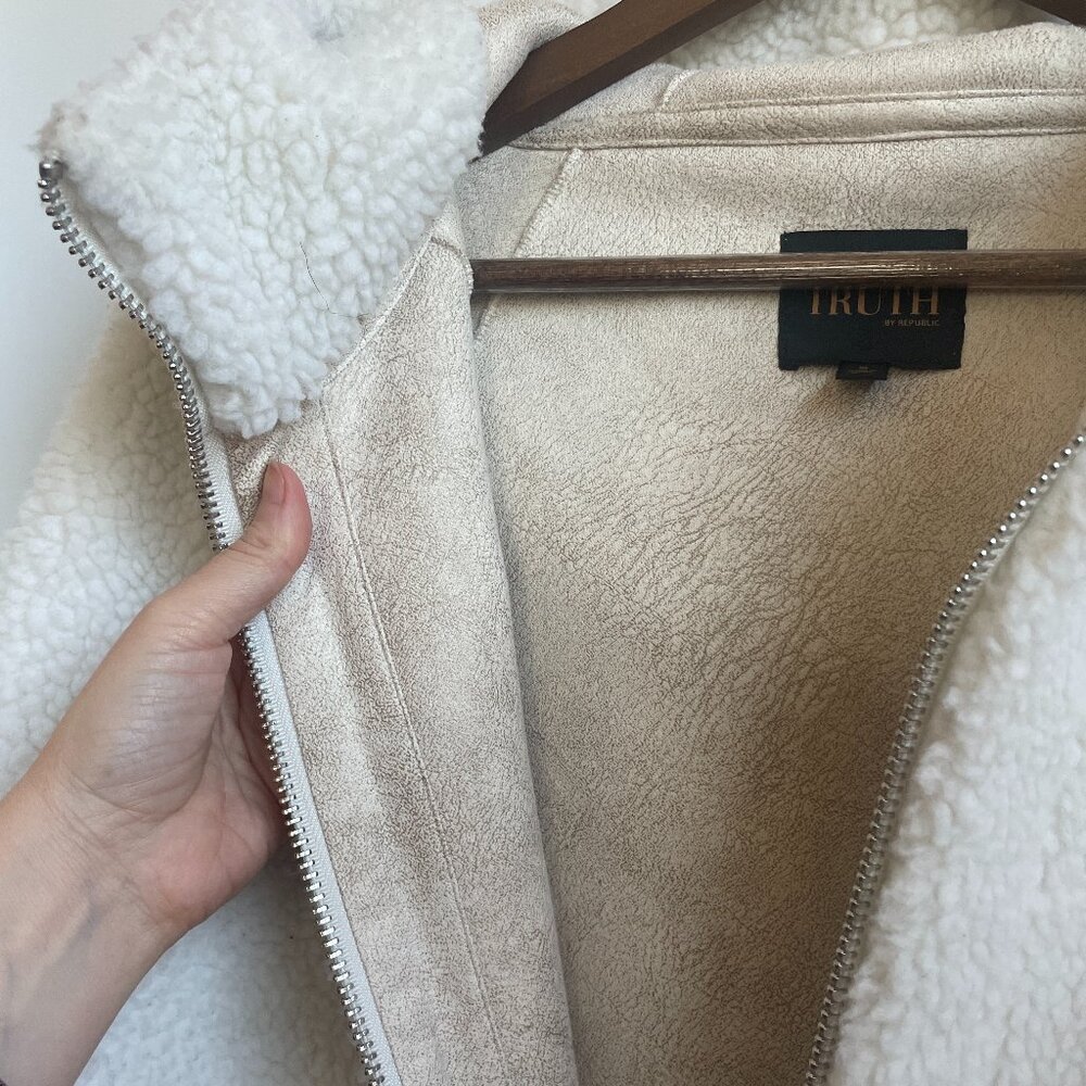 Teddy Jacket - Picture 3 of 5